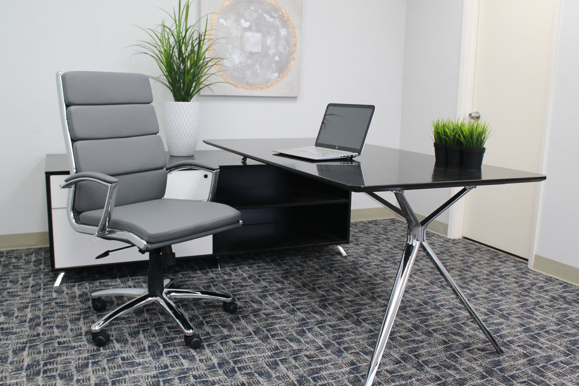 Boss Executive CaressoftPlus Chair with Metal Chrome Finish image 2
