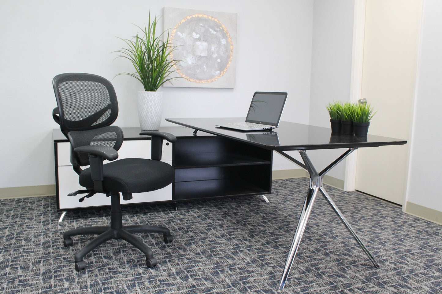 Boss Multi-Function Mesh Task Chair image 2