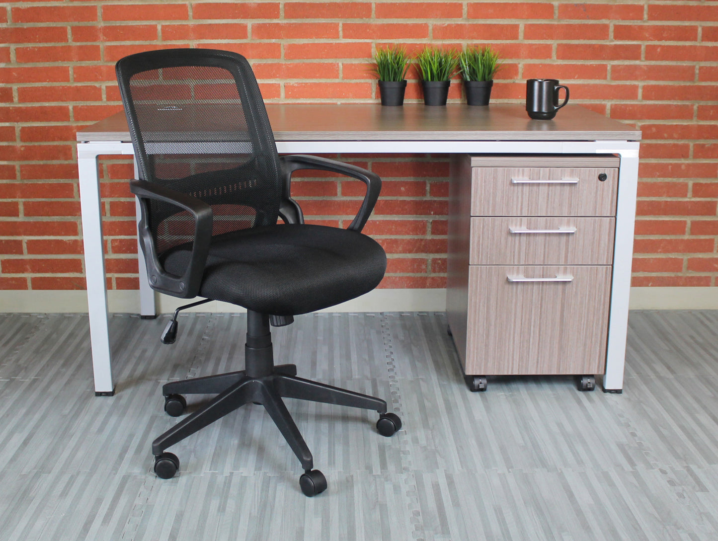 Boss Mesh Task Chair, Black image 2