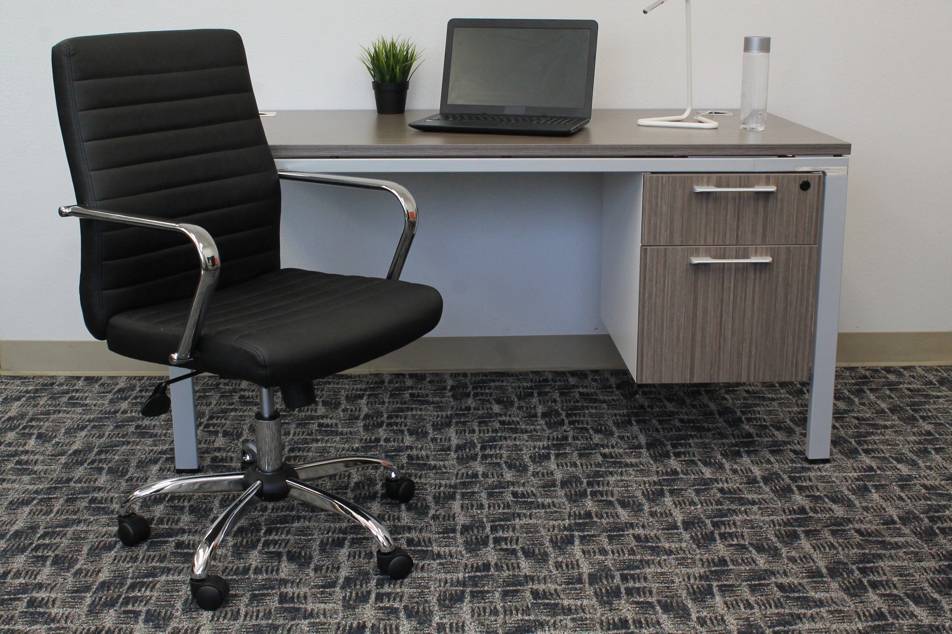 Boss Retro Task Chair with Chrome Fixed Arms image 2